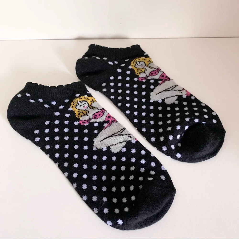 Hold Betsy Johnson y2k socks